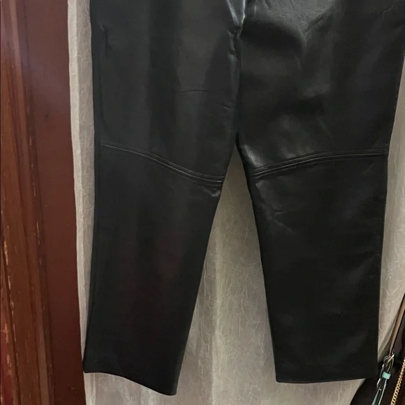 Wilfred Aritzia‎ Black Faux Leather High Tied Pants - Picture 9 of 10